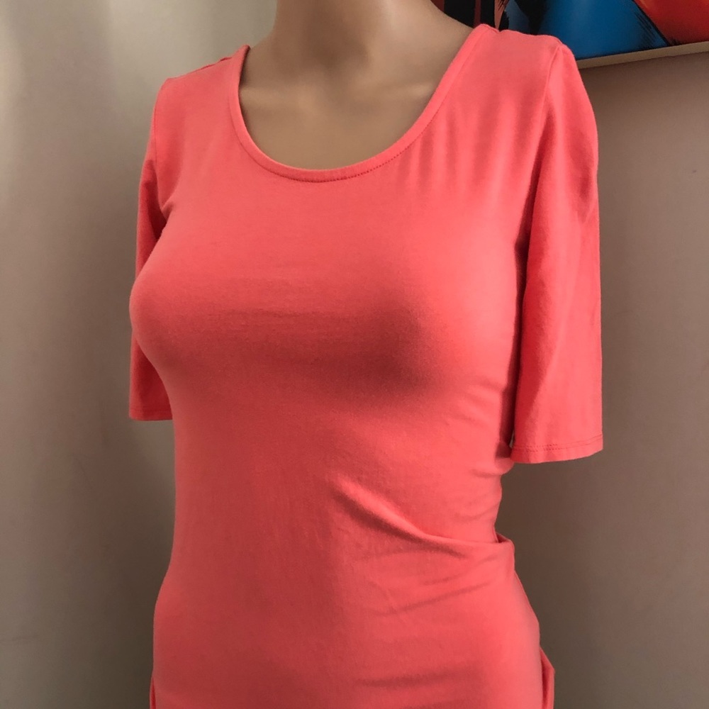 A melon Cynthia Rowley short sleeve blouse